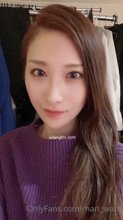 風情嫵媚有味道的女神被大哥爆草抽插，壓在身下揉奶玩逼無套蹂躪，激情上位性感的紋身，浪叫呻吟表情好騷啊